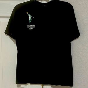 H&M tee shirt, men’s size‎ medium